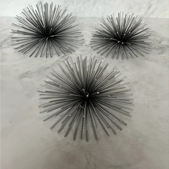 Set of Three Silver Color Retro Inspired Star Burst Wall Art or Table Art. - Picture 6 of 8